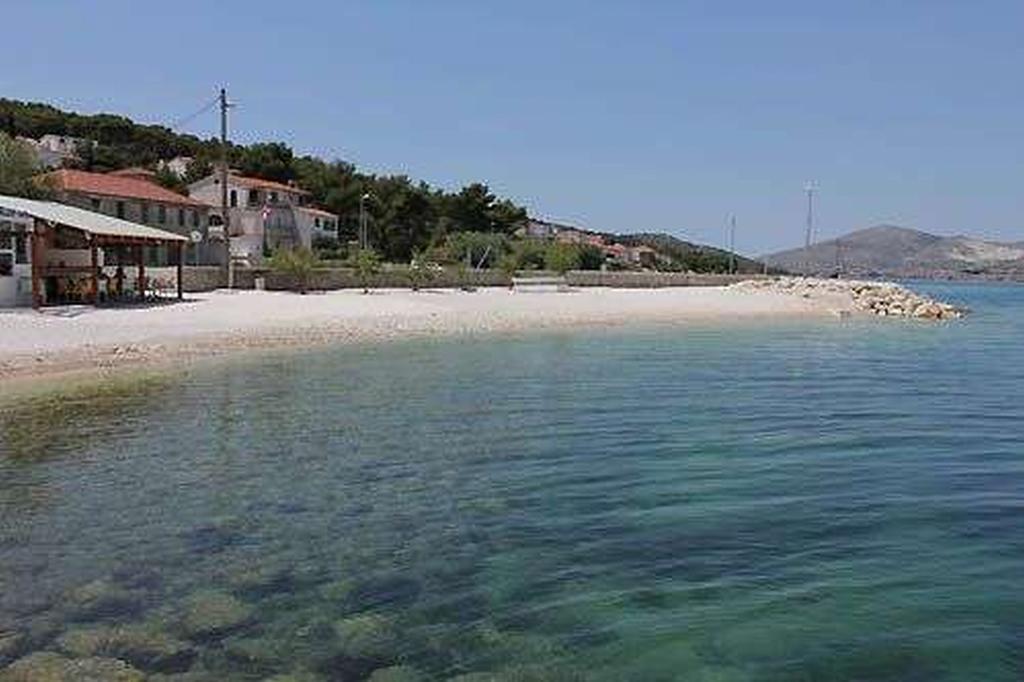 Apartments Belas Trogir Exterior photo